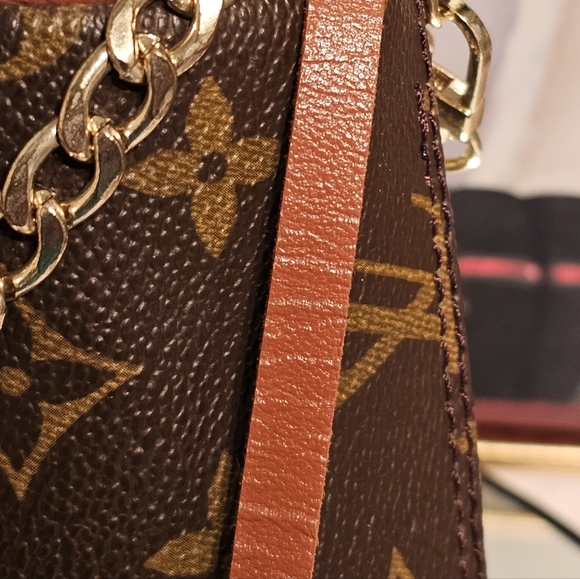 Louis Vuitton Monogram Mini Papillon Barrel Bag with COA - Picture 15 of 16